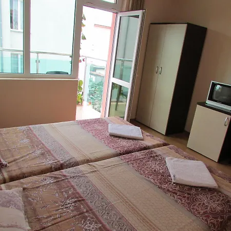 Emerald Hotell *